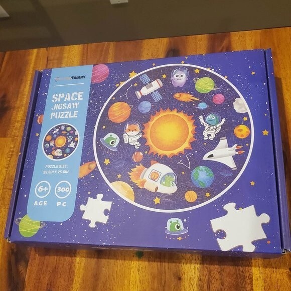 300 Piece Large Round Space Floor Puzzle, - Picture 3 of 3